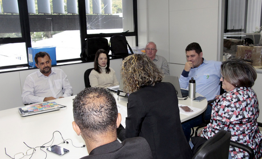 O Fundo Estadual da Infância e Adolescência (FIA) repassou neste ano cerca de R$ 15 milhões para 300 entidades assistenciais que atendem crianças, adolescentes e pessoas com deficiência de todo o Estado