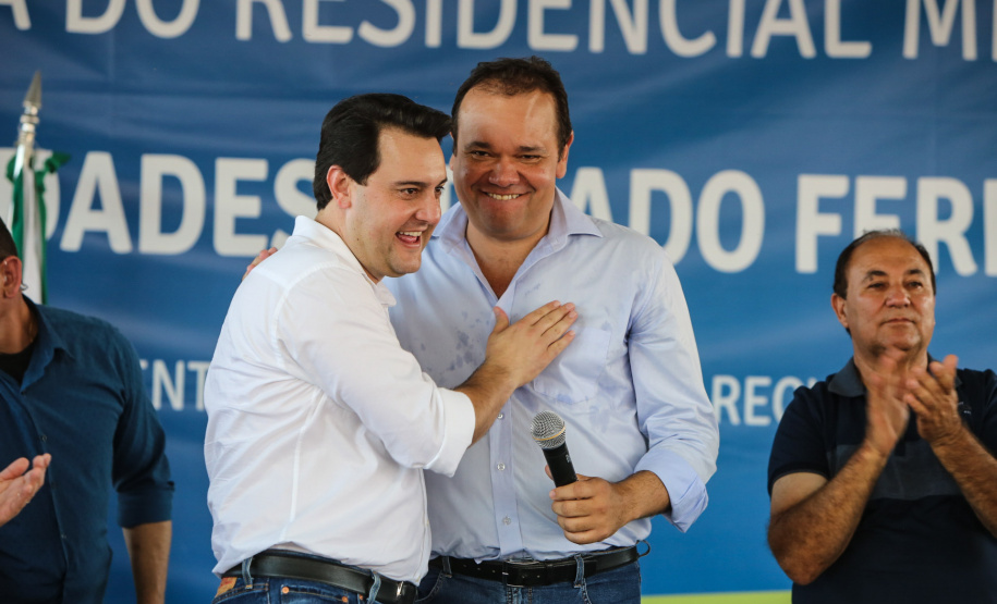 O governador Carlos Massa Ratinho Junior entrega nesta sexta-feira (11) moradias populares em Prado Ferreira. As moradias fazem parte de um projeto integrado do Governo do Estado com o Governo Federal e o município. Foto: Gilson Abreu/AEN