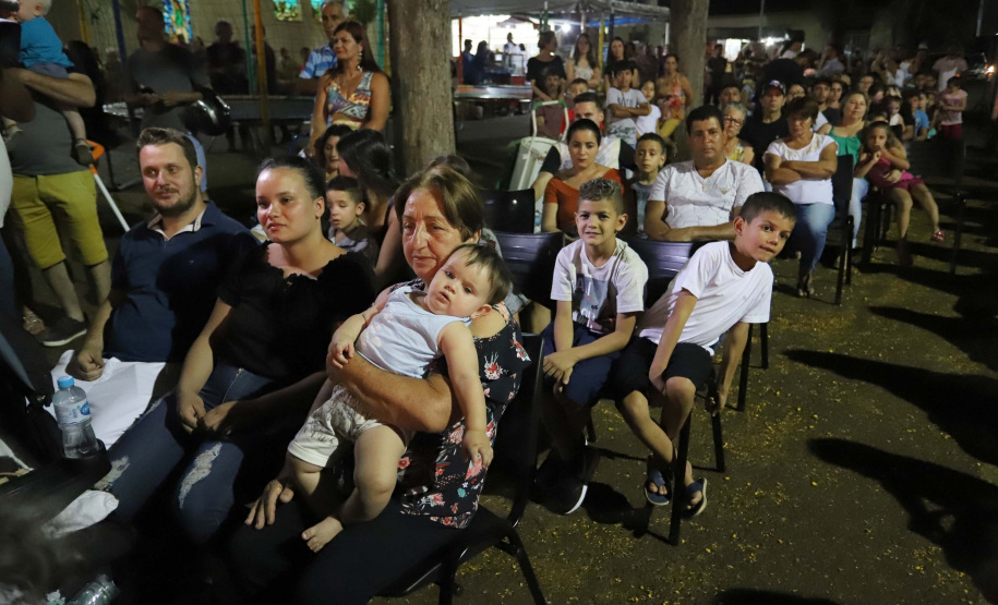 Marumbi é a primeira cidade a receber o programa Cinema na Praça. Presentes no evento: prefeito de Marumbi, Adhemar Francisco Rejani; Primeira Dama do Estado, Luciana Saito Massa; entre outros. N/F: Lucas Henrique Muniz.Marumbi, 12-10-19.Foto: Arnaldo Alves / AEN.