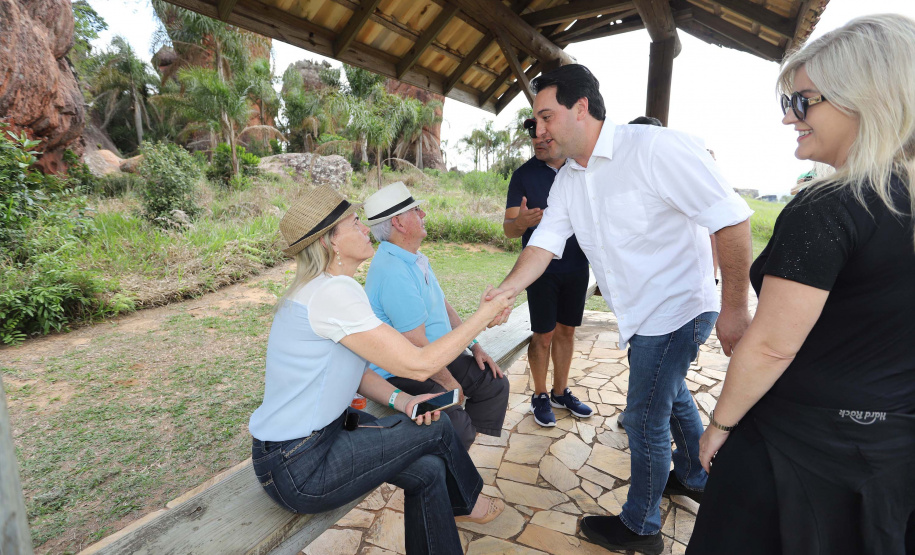 O governador Carlos Massa Ratinho Junior acompanha neste domingo (13) o Festival de Balonismo, que acontece no Parque Estadual de Vila Velha, em Ponta Grossa. Presente: prefeito de Ponta Grossa, Marcelo Rangel; secretário de Desenvolvimento Sustentável e Turismo, Márcio Nunes; Sandro Alex; entre outros.Ponta Grossa, 13-10-19.Foto: Arnaldo Alves / AEN.