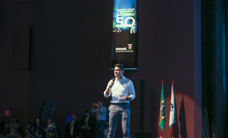 O governador Carlos Massa Ratinho Junior lança nesta quarta-feira (09) evento Governo 5.0 - Inovação a Serviço da População, Como Fazer Diferente,Como Pensar Diferente, no Teatro Guaira em Curitiba.  14/10/2019 - Foto: Geraldo Bubniak/AEN