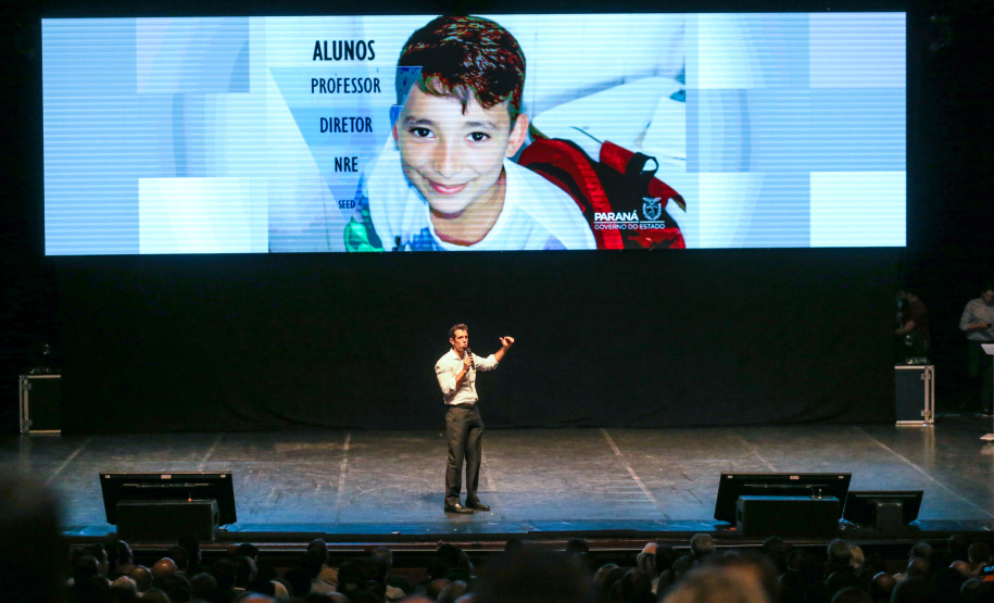 O governador Carlos Massa Ratinho Junior lança nesta quarta-feira (09) evento Governo 5.0 - Inovação a Serviço da População, Como Fazer Diferente,Como Pensar Diferente, no Teatro Guaira em Curitiba.  14/10/2019 - Foto: Geraldo Bubniak/AEN