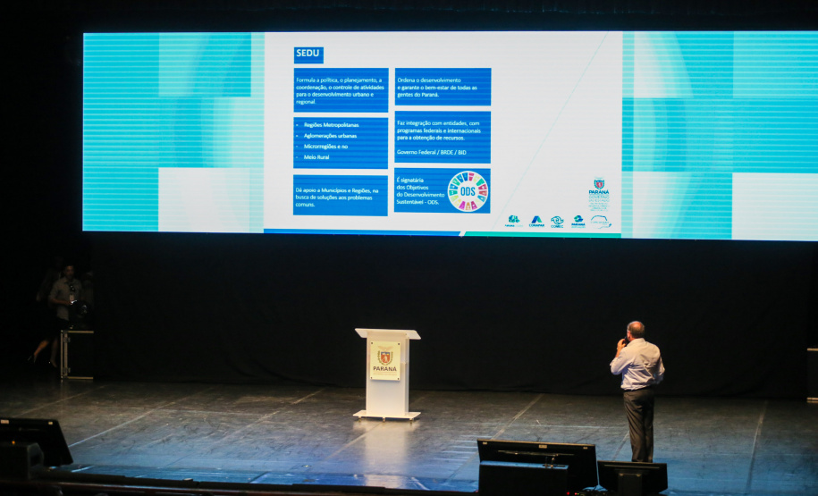 O governador Carlos Massa Ratinho Junior lança nesta quarta-feira (09) evento Governo 5.0 - Inovação a Serviço da População, Como Fazer Diferente,Como Pensar Diferente, no Teatro Guaira em Curitiba.  14/10/2019 - Foto: Geraldo Bubniak/AEN