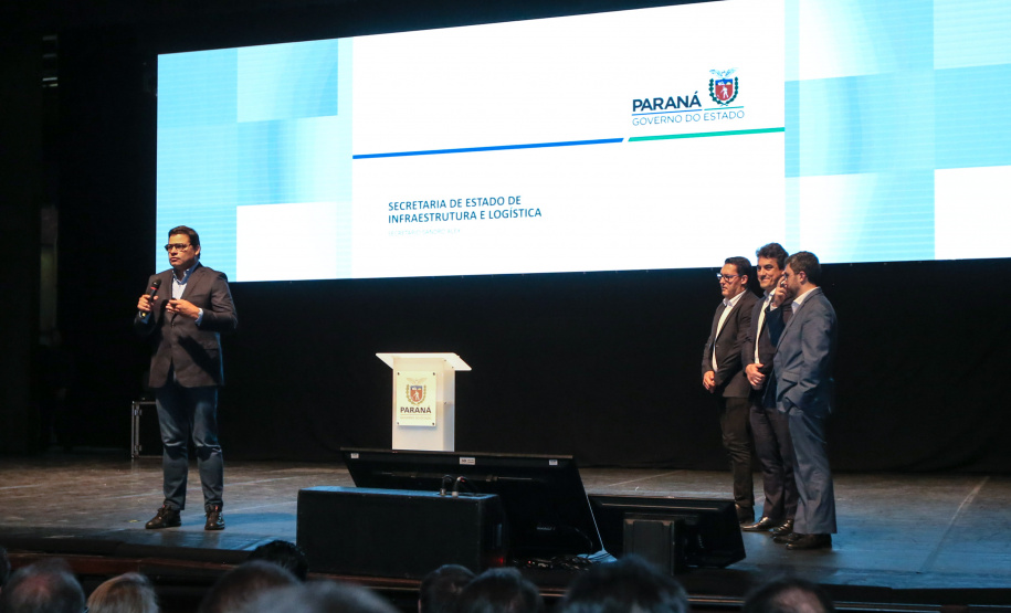 O governador Carlos Massa Ratinho Junior lança nesta quarta-feira (09) evento Governo 5.0 - Inovação a Serviço da População, Como Fazer Diferente,Como Pensar Diferente, no Teatro Guaira em Curitiba.  14/10/2019 - Foto: Geraldo Bubniak/AEN