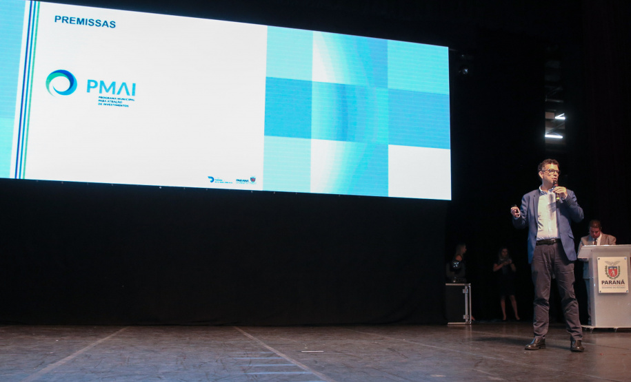 O governador Carlos Massa Ratinho Junior lança nesta quarta-feira (09) evento Governo 5.0 - Inovação a Serviço da População, Como Fazer Diferente,Como Pensar Diferente, no Teatro Guaira em Curitiba.  14/10/2019 - Foto: Geraldo Bubniak/AEN