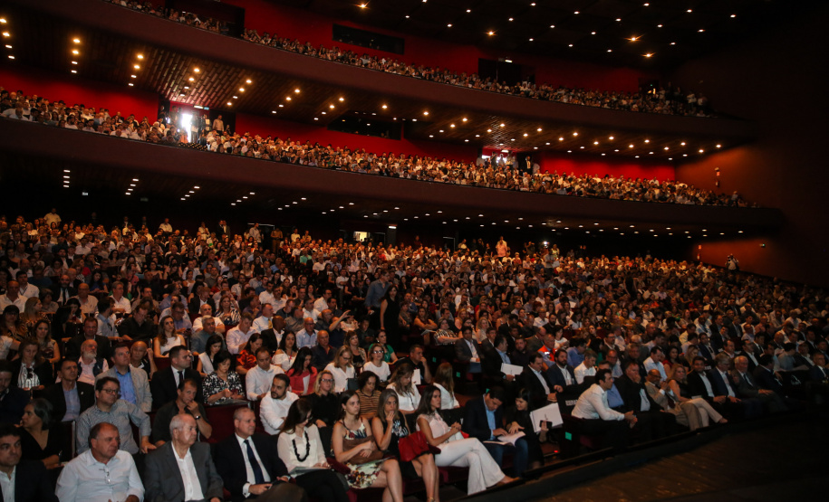 O governador Carlos Massa Ratinho Junior lança nesta quarta-feira (09) evento Governo 5.0 - Inovação a Serviço da População, Como Fazer Diferente,Como Pensar Diferente, no Teatro Guaira em Curitiba.  14/10/2019 - Foto: Geraldo Bubniak/AEN