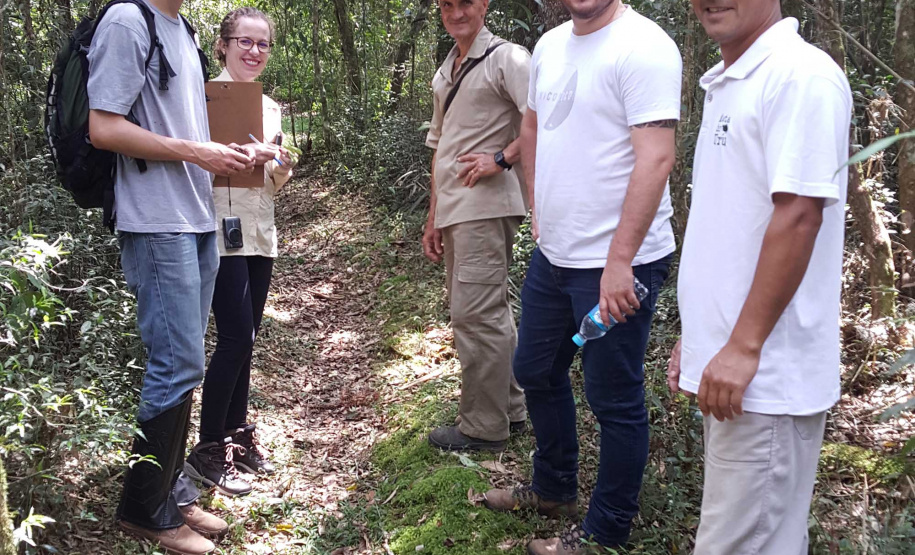 Uma equipe técnica do Instituto Ambiental do Paraná (IAP) fez vistorias de monitoramento em nove Reservas Particulares do Patrimônio Natural (RPPNs). As vistorias estão previstas no Projeto de Pagamento por Serviços Ambientais (PSA) - edital nº 01/2018 para verificar se as ações estabelecidas no Projeto Individual da Propriedade (PIP) estão sendo cumpridas pelos proprietários dessas áreas. Foto: Divulgação/IAP