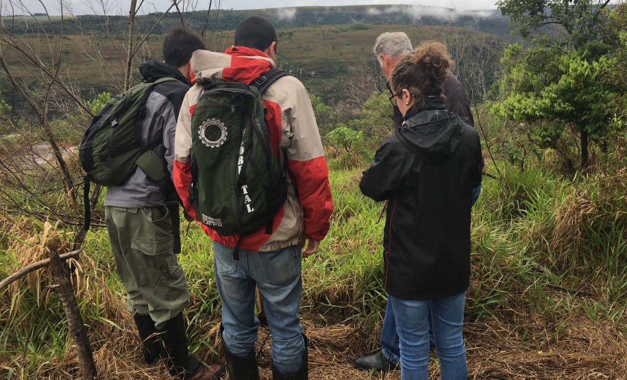 Uma equipe técnica do Instituto Ambiental do Paraná (IAP) fez vistorias de monitoramento em nove Reservas Particulares do Patrimônio Natural (RPPNs). As vistorias estão previstas no Projeto de Pagamento por Serviços Ambientais (PSA) - edital nº 01/2018 para verificar se as ações estabelecidas no Projeto Individual da Propriedade (PIP) estão sendo cumpridas pelos proprietários dessas áreas. Foto: Divulgação/IAP