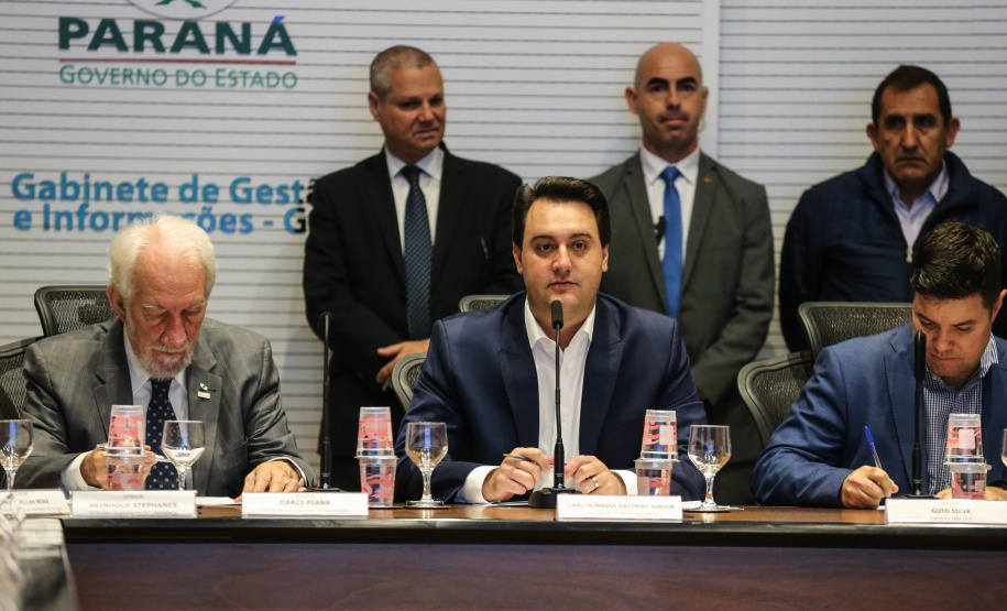 O governador Carlos Massa Ratinho Junior participa nesta terça-feira (15) da reunião com a equipe de governo.  15/10/2019 - Foto: Geraldo Bubniak/AEN