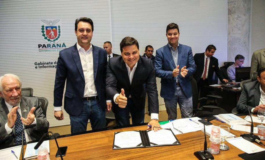 O governador Carlos Massa Ratinho Junior participa nesta terça-feira (15) da reunião com a equipe de governo.  15/10/2019 - Foto: Geraldo Bubniak/AEN