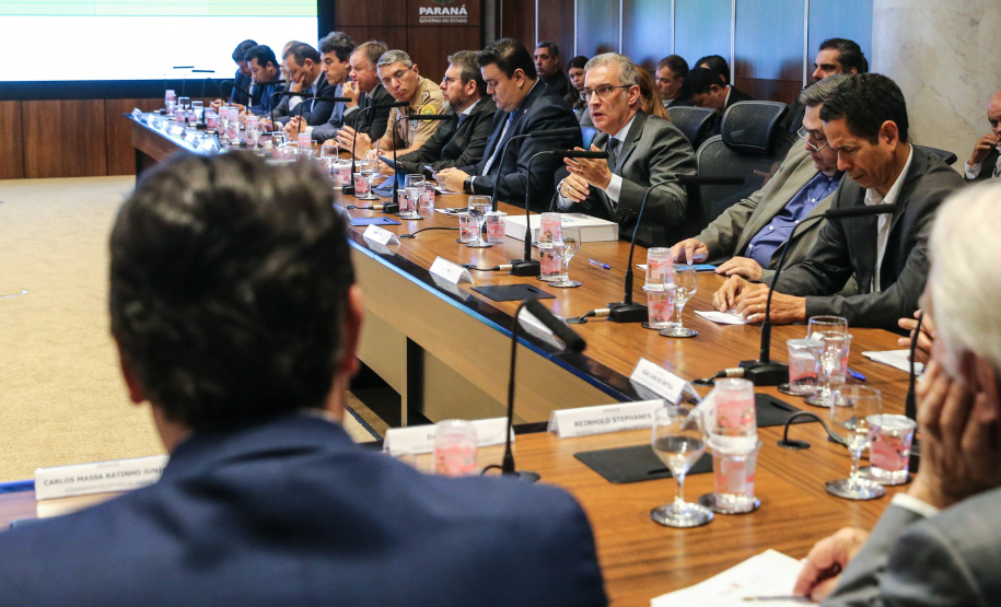 O governador Carlos Massa Ratinho Junior participa nesta terça-feira (15) da reunião com a equipe de governo.  15/10/2019 - Foto: Geraldo Bubniak/AEN
