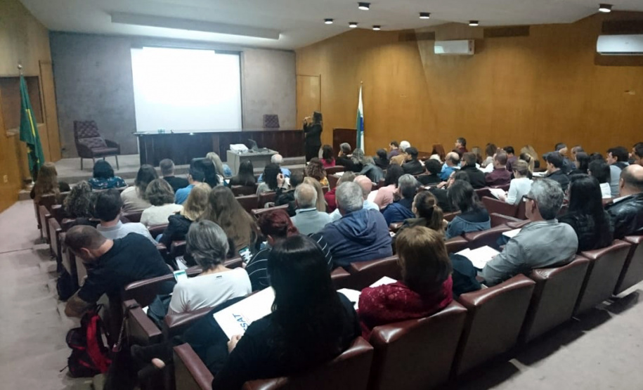 Para reforçar a integridade contábil, orçamentária e financeira no Governo do Paraná, a Secretaria de Estado da Fazenda está treinando cerca de 100 pessoas para orientar sobre o cumprimento do Decreto Estadual 2.575/2019, que altera e determina prazos para a prestação de contas por parte de todas as secretarias e órgãos externos, da administração direta e indireta. Foto: Divulgação/SEFA