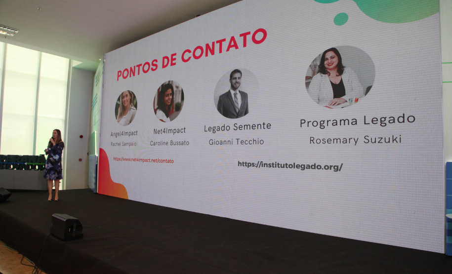 O Governo do Estado abriu espaço para novos empreendedores mostrarem seus negócios na Semana Paraná Inovador. Nesta quarta-feira (16), a rodada de apresentações Impacta Paraná - Inovação Social em Movimento levou para o Palácio Iguaçu pessoas que encontraram soluções que ajudam as pessoas nas áreas de saúde, meio ambiente e acessibilidade.Foto: Ari Dias/AEN