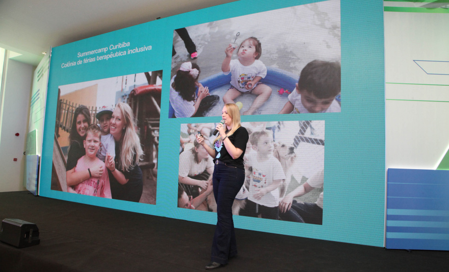 O Governo do Estado abriu espaço para novos empreendedores mostrarem seus negócios na Semana Paraná Inovador. Nesta quarta-feira (16), a rodada de apresentações Impacta Paraná - Inovação Social em Movimento levou para o Palácio Iguaçu pessoas que encontraram soluções que ajudam as pessoas nas áreas de saúde, meio ambiente e acessibilidade.Foto: Ari Dias/AEN