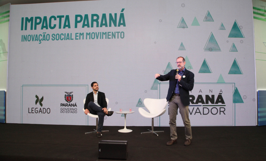 O Governo do Estado abriu espaço para novos empreendedores mostrarem seus negócios na Semana Paraná Inovador. Nesta quarta-feira (16), a rodada de apresentações Impacta Paraná - Inovação Social em Movimento levou para o Palácio Iguaçu pessoas que encontraram soluções que ajudam as pessoas nas áreas de saúde, meio ambiente e acessibilidade.Foto: Ari Dias/AEN
