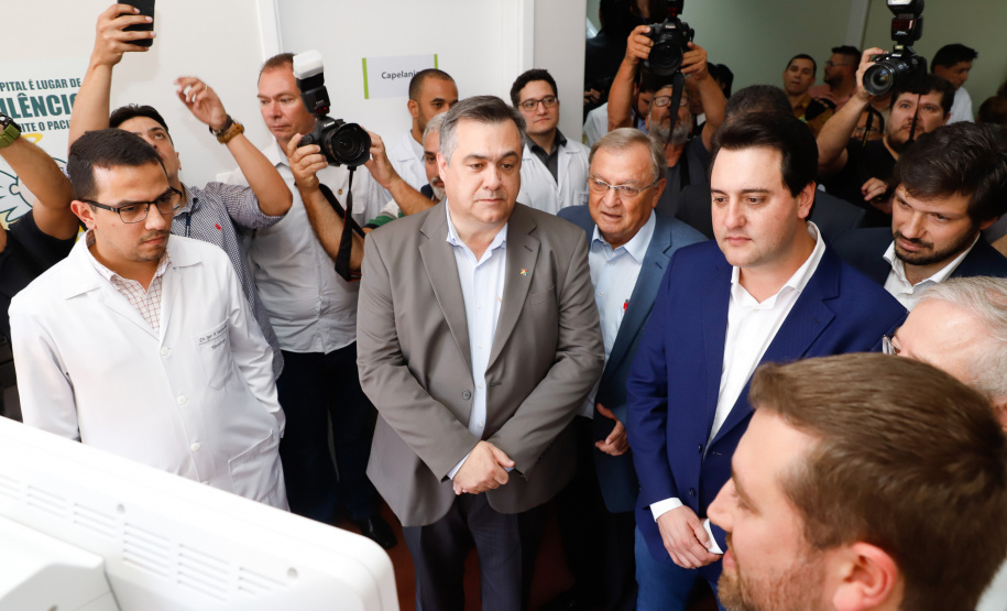 Londrina, na região Norte, vai fortalecer ainda mais o atendimento na área de saúde com o apoio do Governo do Estado. Nesta quarta-feira (16), o governador Carlos Massa Ratinho Junior entregou a última etapa das obras de modernização física da Santa Casa de Londrina.