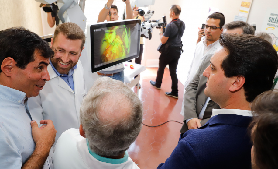 Londrina, na região Norte, vai fortalecer ainda mais o atendimento na área de saúde com o apoio do Governo do Estado. Nesta quarta-feira (16), o governador Carlos Massa Ratinho Junior entregou a última etapa das obras de modernização física da Santa Casa de Londrina.