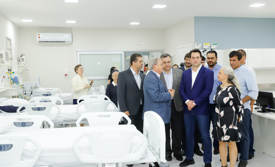 Londrina, na região Norte, vai fortalecer ainda mais o atendimento na área de saúde com o apoio do Governo do Estado. Nesta quarta-feira (16), o governador Carlos Massa Ratinho Junior entregou a última etapa das obras de modernização física da Santa Casa de Londrina.