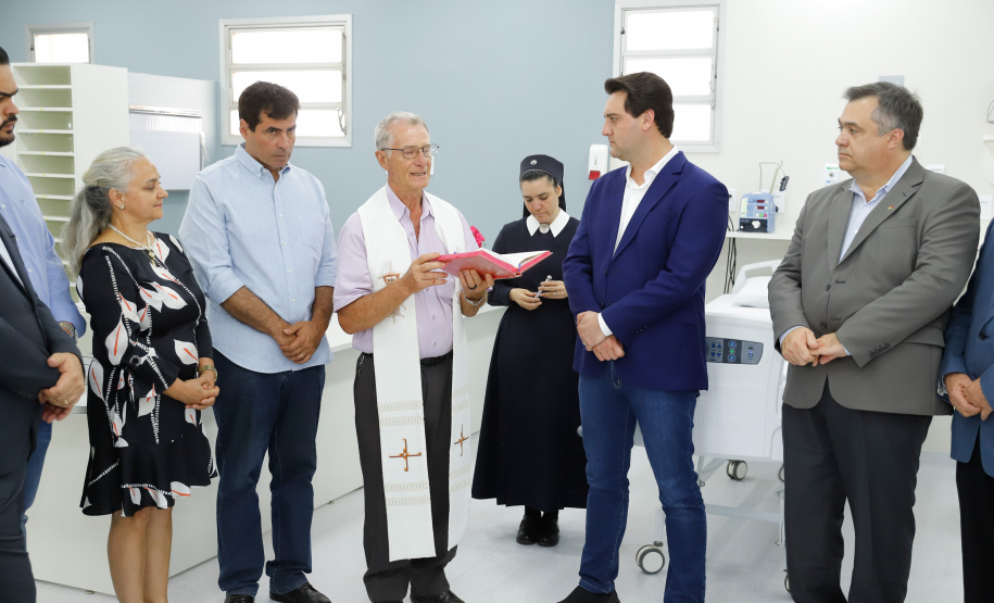 Londrina, na região Norte, vai fortalecer ainda mais o atendimento na área de saúde com o apoio do Governo do Estado. Nesta quarta-feira (16), o governador Carlos Massa Ratinho Junior entregou a última etapa das obras de modernização física da Santa Casa de Londrina.