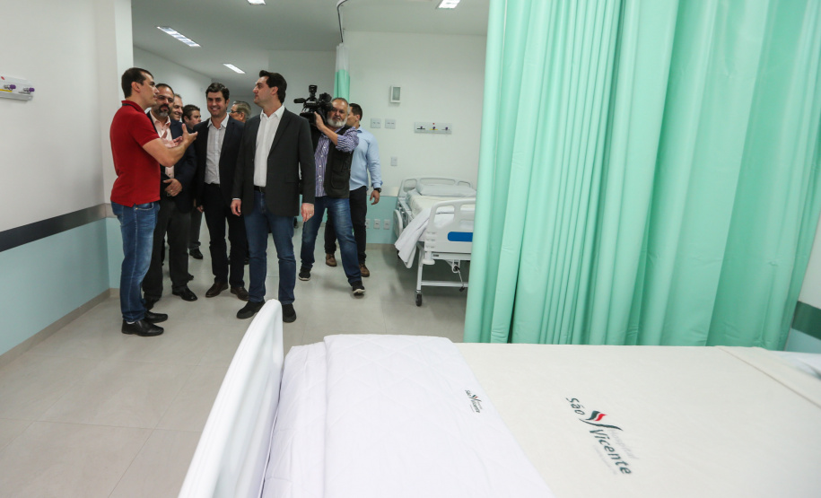 O governador Carlos Massa Ratinho Júnior inaugura nesta quarta-feira (16),   a reforma do pronto-socorro do Hospital São Vicente de Paulo, de Guarapuava (região central). Guarapuava, 16/10/2019 -  Foto: Geraldo Bubniak/AEN