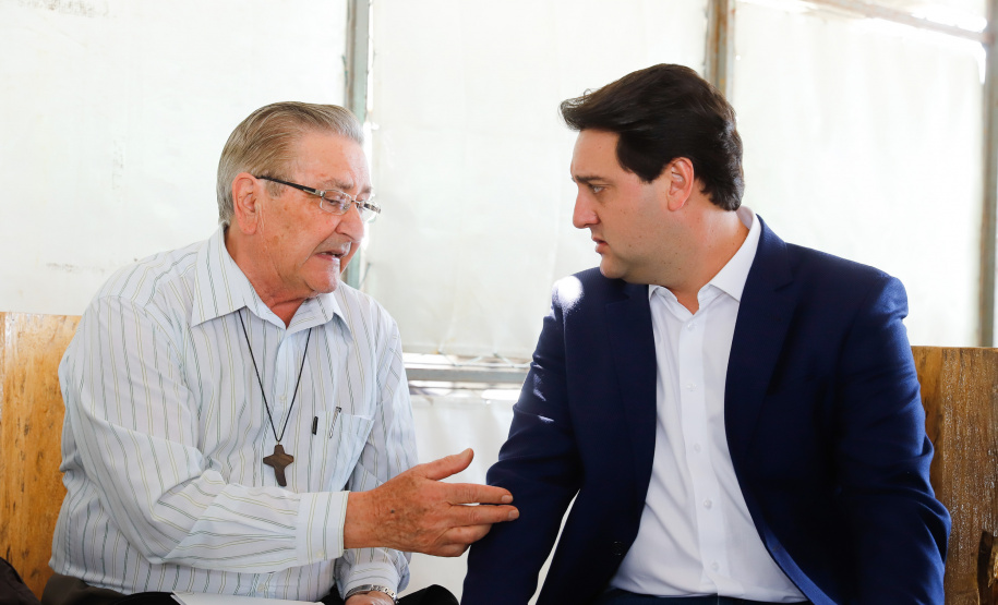 O governador Carlos Massa Ratinho Júnior inaugurou nesta quarta-feira (16) o novo pronto-socorro do Hospital São Vicente de Paulo, em Guarapuava, que vai dobrar a capacidade de atendimento emergencial para 22 municípios do Centro-Sul do Estado, que abrangem 500 mil pessoas.