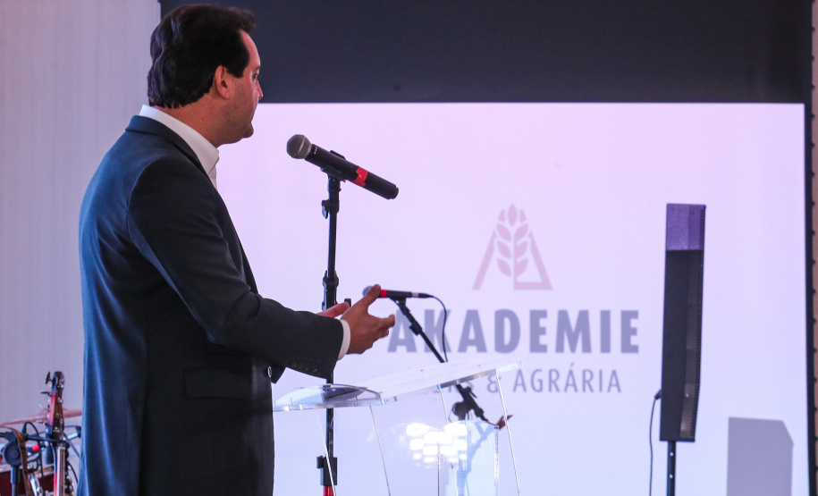 O governador Carlos Massa Ratinho Júnior participa nesta quarta-feira (16),  da inauguração da Akademie Ireks & Agrária, um centro de capacitação e desenvolvimento de novo empreendimento industrial instalado no distrito de Entre Rios.Guarapuava, 16/10/2019 -  Foto: Geraldo Bubniak/AEN