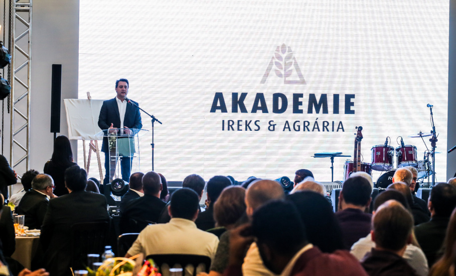 O governador Carlos Massa Ratinho Júnior participa nesta quarta-feira (16),  da inauguração da Akademie Ireks & Agrária, um centro de capacitação e desenvolvimento de novo empreendimento industrial instalado no distrito de Entre Rios.Guarapuava, 16/10/2019 -  Foto: Geraldo Bubniak/AEN