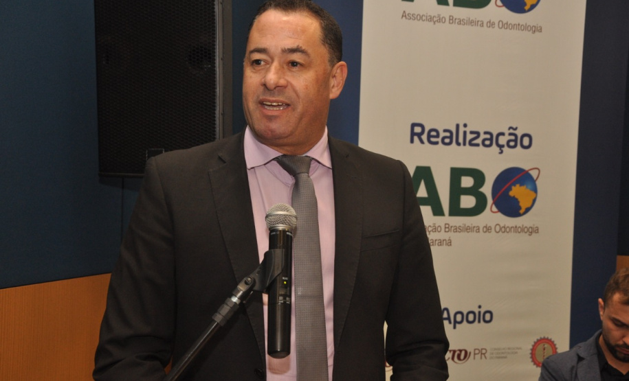 Até esta sexta-feira (18) acontece em Curitiba o Encontro Paranaense de Administradores e Técnicos em Saúde Pública Odontológica (Epatespo) e o XIV Congresso Internacional de Odontologia do Paraná (Ciopar). A Secretaria de Estado da Saúde é organizadora do encontro e participa do Ciopar com 200 odontólogos.Foto: Divulgação/SESA