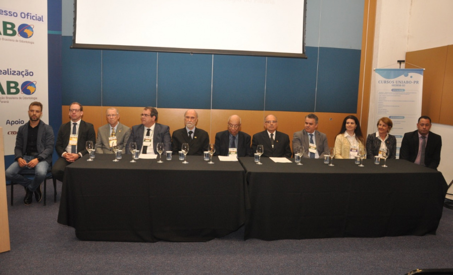 Até esta sexta-feira (18) acontece em Curitiba o Encontro Paranaense de Administradores e Técnicos em Saúde Pública Odontológica (Epatespo) e o XIV Congresso Internacional de Odontologia do Paraná (Ciopar). A Secretaria de Estado da Saúde é organizadora do encontro e participa do Ciopar com 200 odontólogos.Foto: Divulgação/SESA