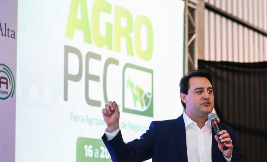 O governador Carlos Massa Ratinho Junior participa nesta quinta-feira (17),  no Parque de Exposições Lacerda Werneck, em Guarapuava, da primeira edição da Agropec, evento voltado a produtores rurais da região e que reúne palestras técnicas, leilões de animais e culinária tropeira e regional. Guarapuava, 17/10/2019 -  Foto: Geraldo Bubniak/AEN