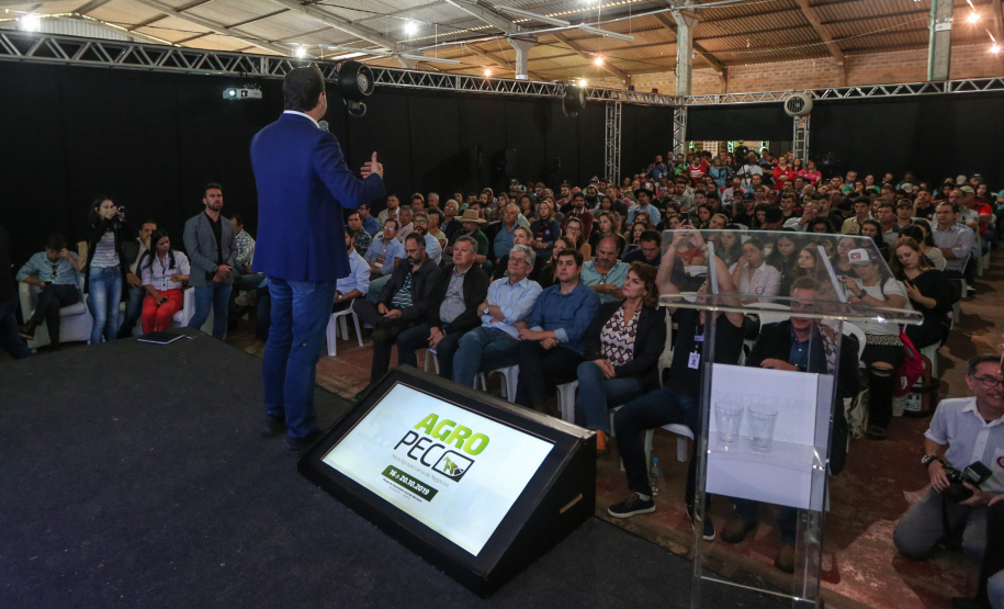 O governador Carlos Massa Ratinho Junior participa nesta quinta-feira (17),  no Parque de Exposições Lacerda Werneck, em Guarapuava, da primeira edição da Agropec, evento voltado a produtores rurais da região e que reúne palestras técnicas, leilões de animais e culinária tropeira e regional. Guarapuava, 17/10/2019 -  Foto: Geraldo Bubniak/AEN