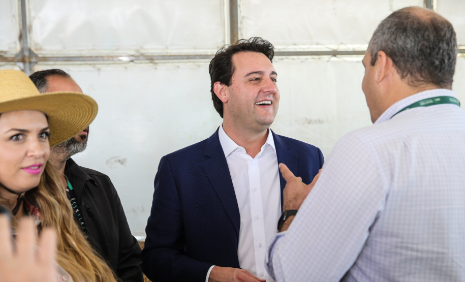 O governador Carlos Massa Ratinho Junior participa nesta quinta-feira (17),  no Parque de Exposições Lacerda Werneck, em Guarapuava, da primeira edição da Agropec, evento voltado a produtores rurais da região e que reúne palestras técnicas, leilões de animais e culinária tropeira e regional. Guarapuava, 17/10/2019 -  Foto: Geraldo Bubniak/AEN