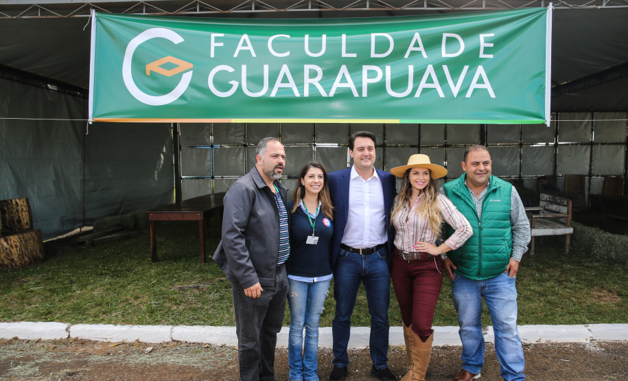 O governador Carlos Massa Ratinho Junior participa nesta quinta-feira (17),  no Parque de Exposições Lacerda Werneck, em Guarapuava, da primeira edição da Agropec, evento voltado a produtores rurais da região e que reúne palestras técnicas, leilões de animais e culinária tropeira e regional. Guarapuava, 17/10/2019 -  Foto: Geraldo Bubniak/AEN