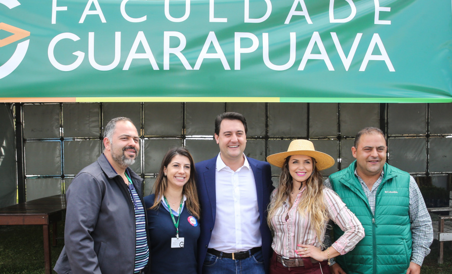 O governador Carlos Massa Ratinho Junior participa nesta quinta-feira (17),  no Parque de Exposições Lacerda Werneck, em Guarapuava, da primeira edição da Agropec, evento voltado a produtores rurais da região e que reúne palestras técnicas, leilões de animais e culinária tropeira e regional. Guarapuava, 17/10/2019 -  Foto: Geraldo Bubniak/AEN