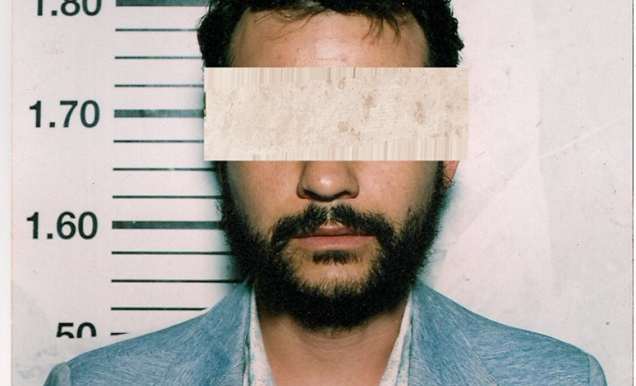 19/10 | SÁBADO
14h| Orestes
Direção de Rodrigo Siqueira
2015, 93 min
O filme se desenvolve em torno do julgamento de Orestes, que matou o próprio pai - um agente da ditadura militar infiltrado nos