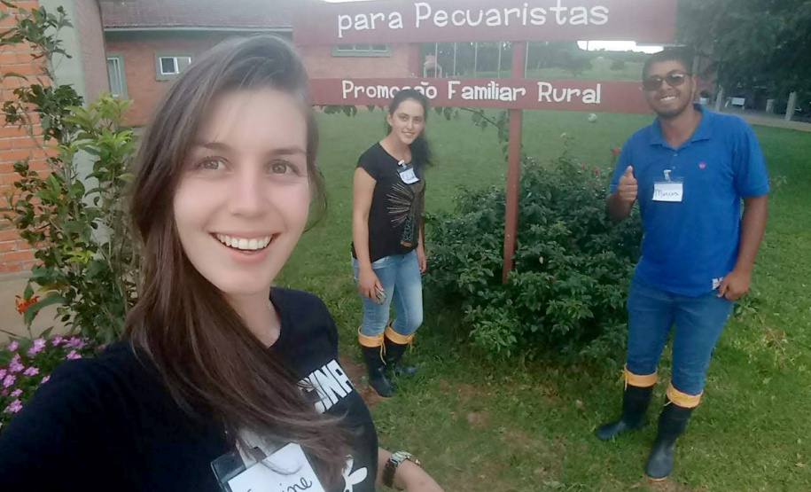 Projeto de leite movimenta economia da região central. Foto: Emater