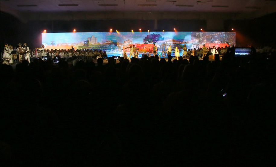 O governador Carlos Massa Ratinho Junior particiou nesta segunda-feira (21) do evento de premiação do Concurso Agrinho 2019. Promovido pela Federação da Agricultura do Paraná (Faep), com a parceria do Governo do Estado, o programa envolve, todo ano, aproximadamente 800 mil alunos e mais de 50 mil professores. Pinhais,21/10/2019 Foto:Jaelson Lucas / AEN