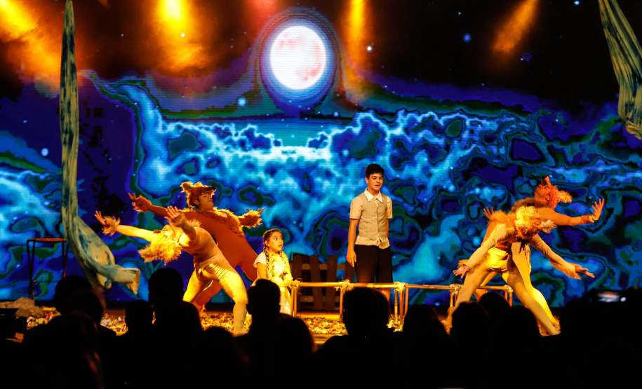 O Governo do Estado e a Federação da Agricultura do Estado do Paraná (Faep) renovaram nesta segunda-feira (21) o convênio para o programa Agrinho nas escolas estaduais do Paraná. O programa leva a escolas das redes públicas municipal e estadual atividades e materiais pedagógicos que tratam da preservação do meio ambiente, despertar da consciência de cidadania e questões que envolvem saúde e qualidade de vida.