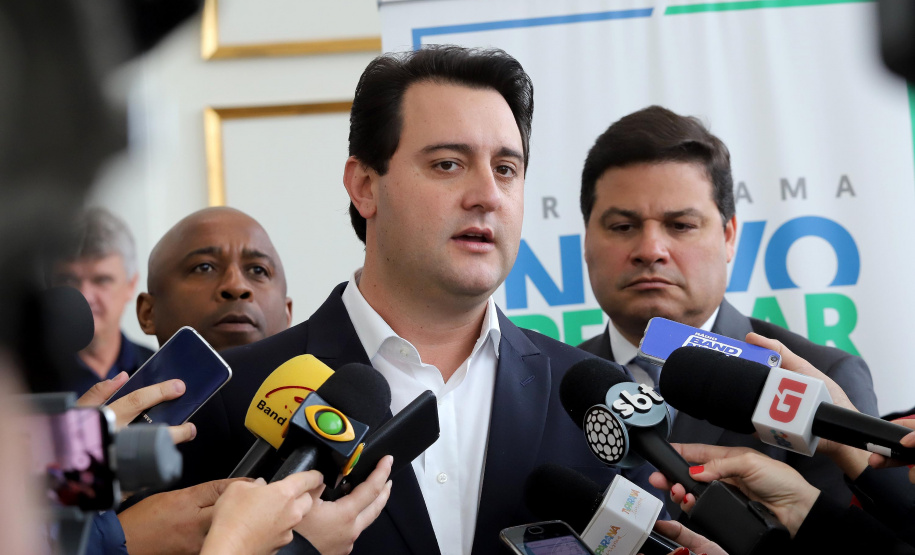 O governador Carlos Massa Ratinho Junior e o secretário de Infraestrutura e Logística, Sandro Alex, divulgaram nesta segunda-feira (21), quais as obras aprovadas pelo Governo do Estado para serem realizadas com os recursos do acordo de leniência firmado entre a concessionária Rodonorte e o Ministério Público Federal (MPF)