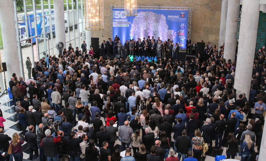 O governador Carlos Massa Ratinho Junior anuncia nesta segunda-feira (21) a liberação de R$ 50 milhões para ações da área da saúde. Curitiba, 21/10/2019 - Foto: Geraldo Bubniak/AEN