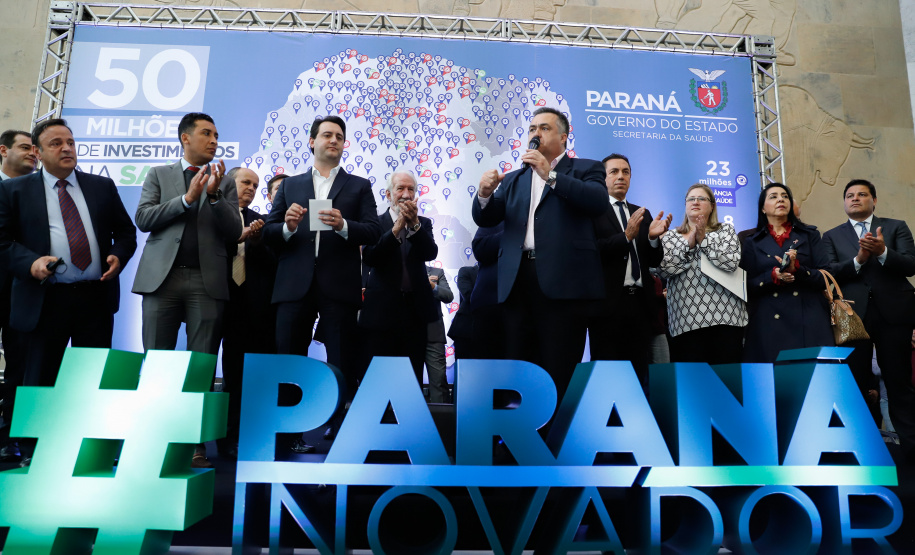 O governador Carlos Massa Ratinho Junior anuncia nesta segunda-feira (21) a liberação de R$ 50 milhões para ações da área da saúde. Curitiba, 21/10/2019