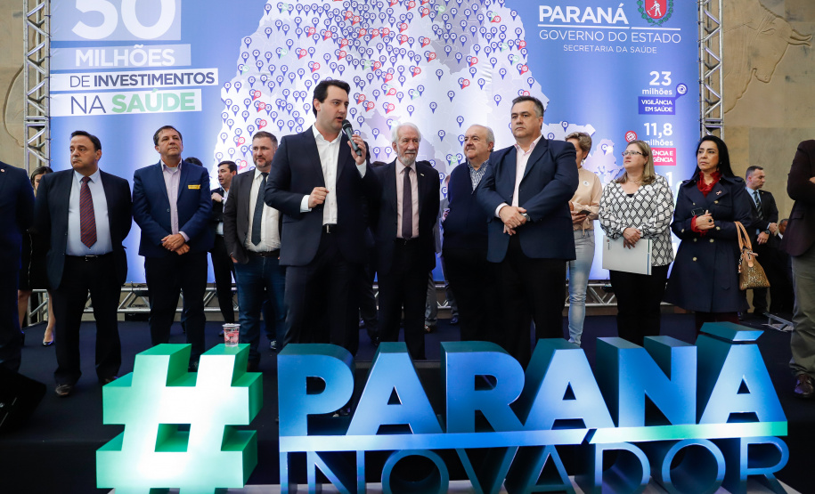 O governador Carlos Massa Ratinho Junior anuncia nesta segunda-feira (21) a liberação de R$ 50 milhões para ações da área da saúde. Curitiba, 21/10/2019
