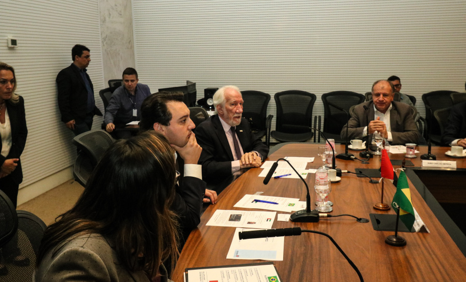 O Governo do Estado recebeu nesta segunda-feira (21) o convite para participar da feira Annual Investment Meeting 2020, plataforma líder mundial para investimentos diretos estrangeiros, que acontece entre os dias 24 e 26 de março, em Dubai, nos Emirados Árabes Unidos