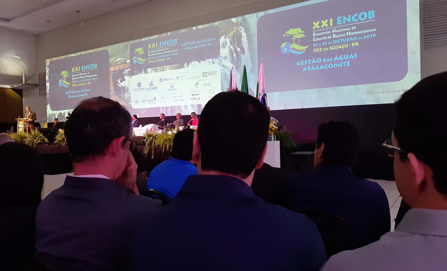 O Instituto das Águas do Paraná, vinculado à Secretaria de Estado de Desenvolvimento Sustentável e do Turismo, junto com o Fórum Nacional de Comitês de Bacia Hidrográfica, promove nesta semana (21 a 25) o 21º Encontro Nacional dos Comitês de Bacias Hidrográficas (Encob). No primeiro dia de evento, em Foz do Iguaçu, cerca de 1,3 mil pessoas se credenciaram para participar dos debates e exposições.Foto: Divulgação/SEDEST