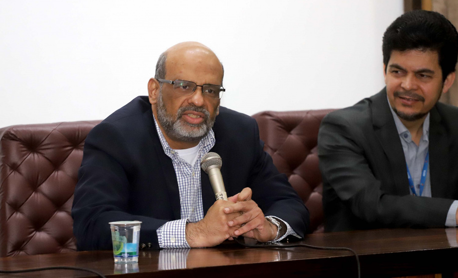 O secretário da Fazenda Renê Garcia, fala durante o curso de formação dos novos servidores da SEFA.Curitiba, 16-10-19.Foto: Arnaldo Alves / AEN.
