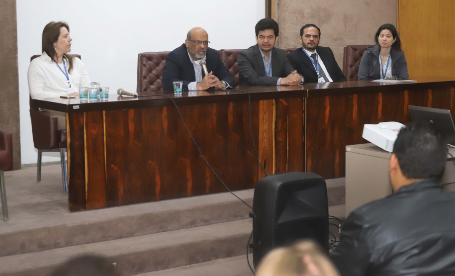 O secretário da Fazenda Renê Garcia, fala durante o curso de formação dos novos servidores da SEFA.Curitiba, 16-10-19.Foto: Arnaldo Alves / AEN.