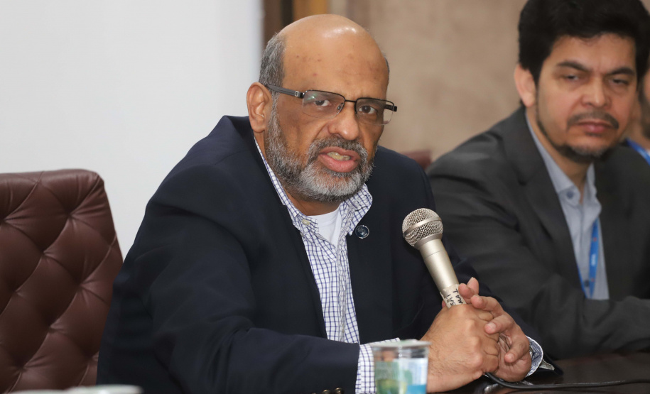 O secretário da Fazenda Renê Garcia, fala durante o curso de formação dos novos servidores da SEFA.Curitiba, 16-10-19.Foto: Arnaldo Alves / AEN.