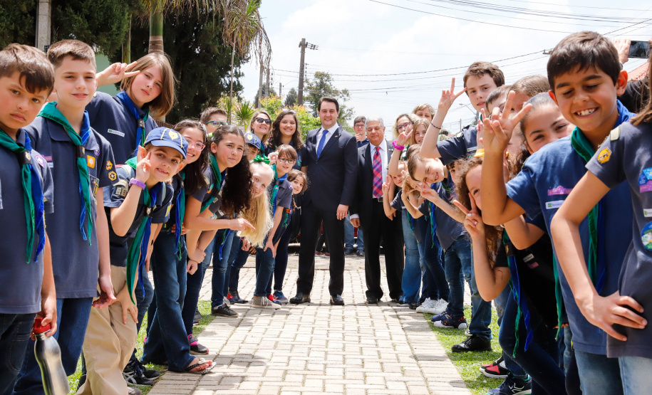 Foi inaugurada nesta terça-feira (22) a sede do Instituto Princesa Benedikte em Curitiba, primeiro projeto social dinamarquês no Brasil, que vai abrigar crianças que foram retiradas da guarda dos pais, vítimas de abandono ou violência. O governador Carlos Massa Ratinho Junior participou evento, que contou com a presença da princesa Benedikte da Dinamarca, patrona da entidade.
