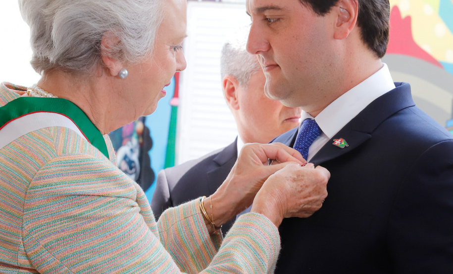 Foi inaugurada nesta terça-feira (22) a sede do Instituto Princesa Benedikte em Curitiba, primeiro projeto social dinamarquês no Brasil, que vai abrigar crianças que foram retiradas da guarda dos pais, vítimas de abandono ou violência. O governador Carlos Massa Ratinho Junior participou evento, que contou com a presença da princesa Benedikte da Dinamarca, patrona da entidade.