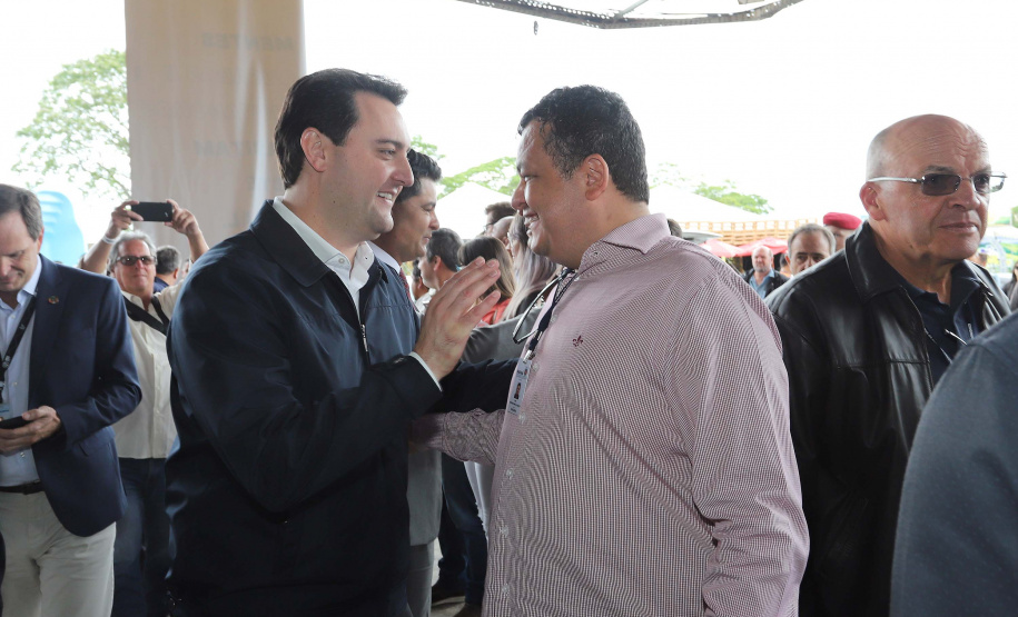 O governador concede coletiva à imprensa.Ponta Grossa, 23-10-19.Foto: Arnaldo Alves / AEN.